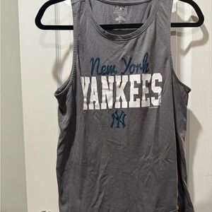 New York Yankees Gray Graphic Tank Top - Navy & White Logo